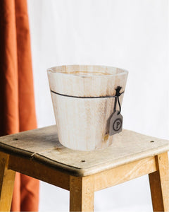 Pot décoratif en bois